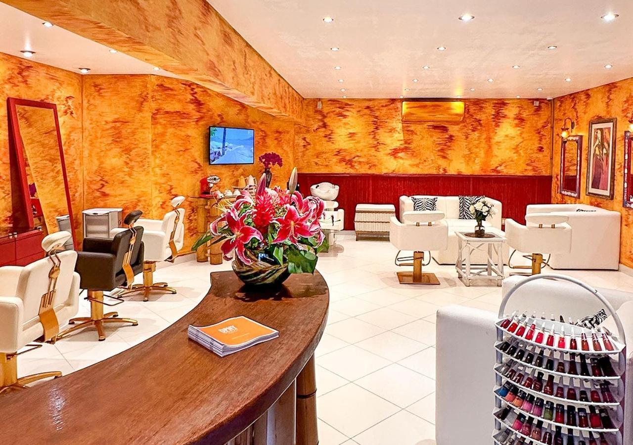 Dpny Beach Hotel & Spa Ilhabela Eksteriør billede Salon interior