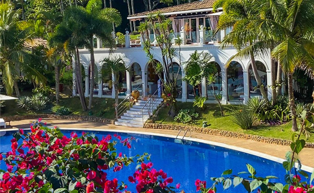 Dpny Beach Hotel & Spa Ilhabela Eksteriør billede The hotel's main building