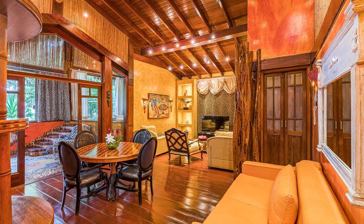Dpny Beach Hotel & Spa Ilhabela Eksteriør billede Interior of the Treehouse